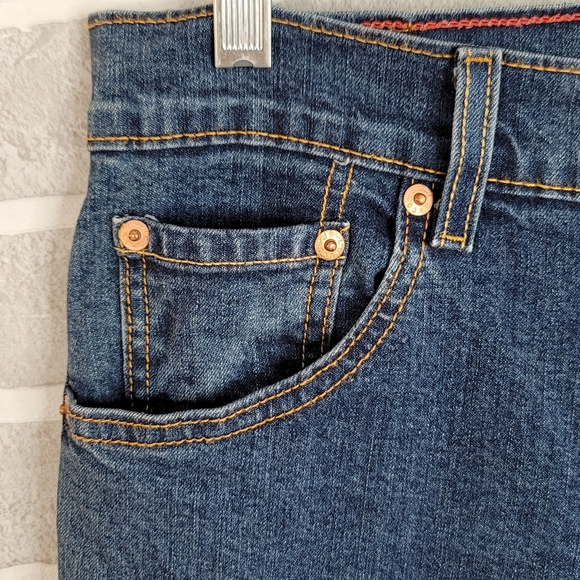 Levi's 550 Med Dark Wash Denim Relaxed Boot Cut Women's Size 12M - Picture 8 of 12